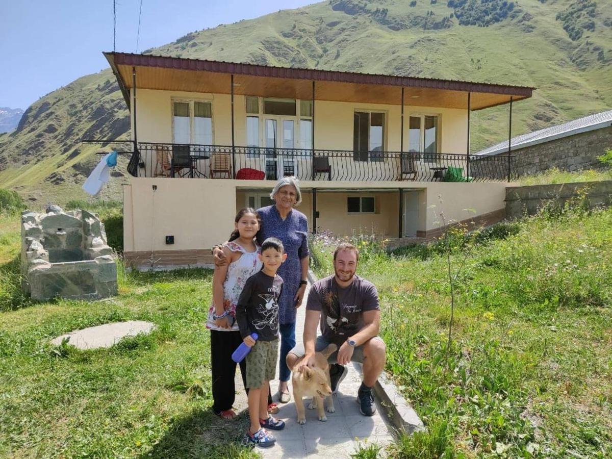 Cozy Hotel Kazbegi 外观 照片